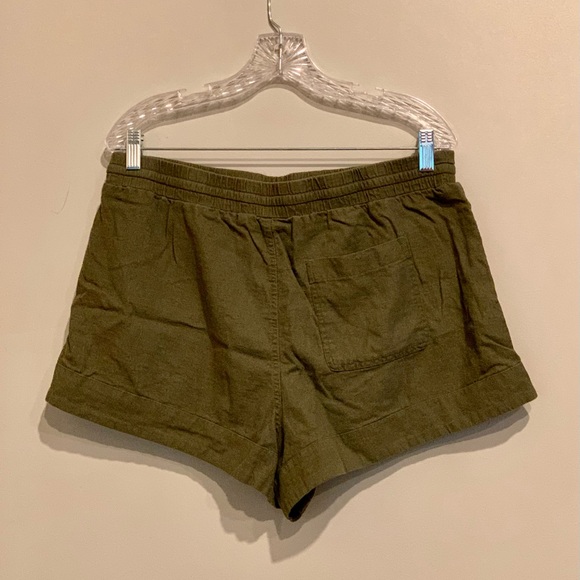 Army green shorts - Picture 2 of 4